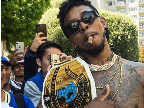 小贝：我希望梅西退役后住在迈阿密，但他说只想住诺坎普附近（贝克汉姆：盼梅西退役后住迈阿密，梅西则表示只想住在诺坎普附近）